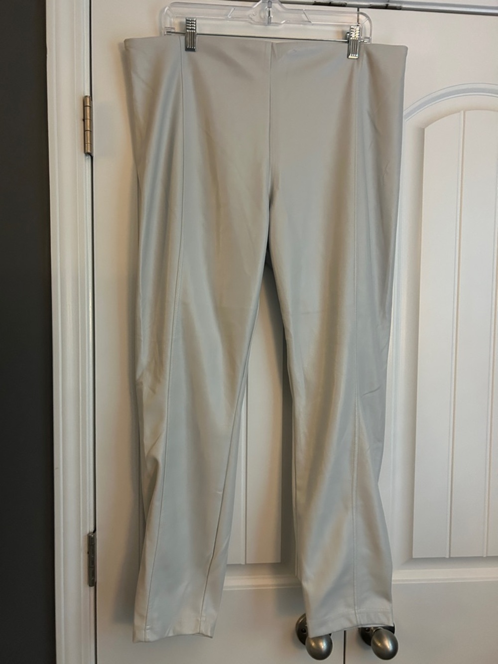 Nicole Miller Pale Gray Skinny Faux Leather Pants
